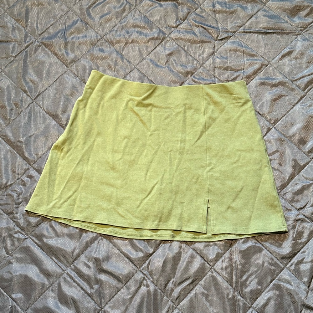 American Eagle Green “It Knit Skort”